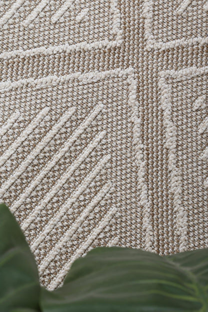 Torrelle Kenilorea Beige Geometric Flatweave Rug