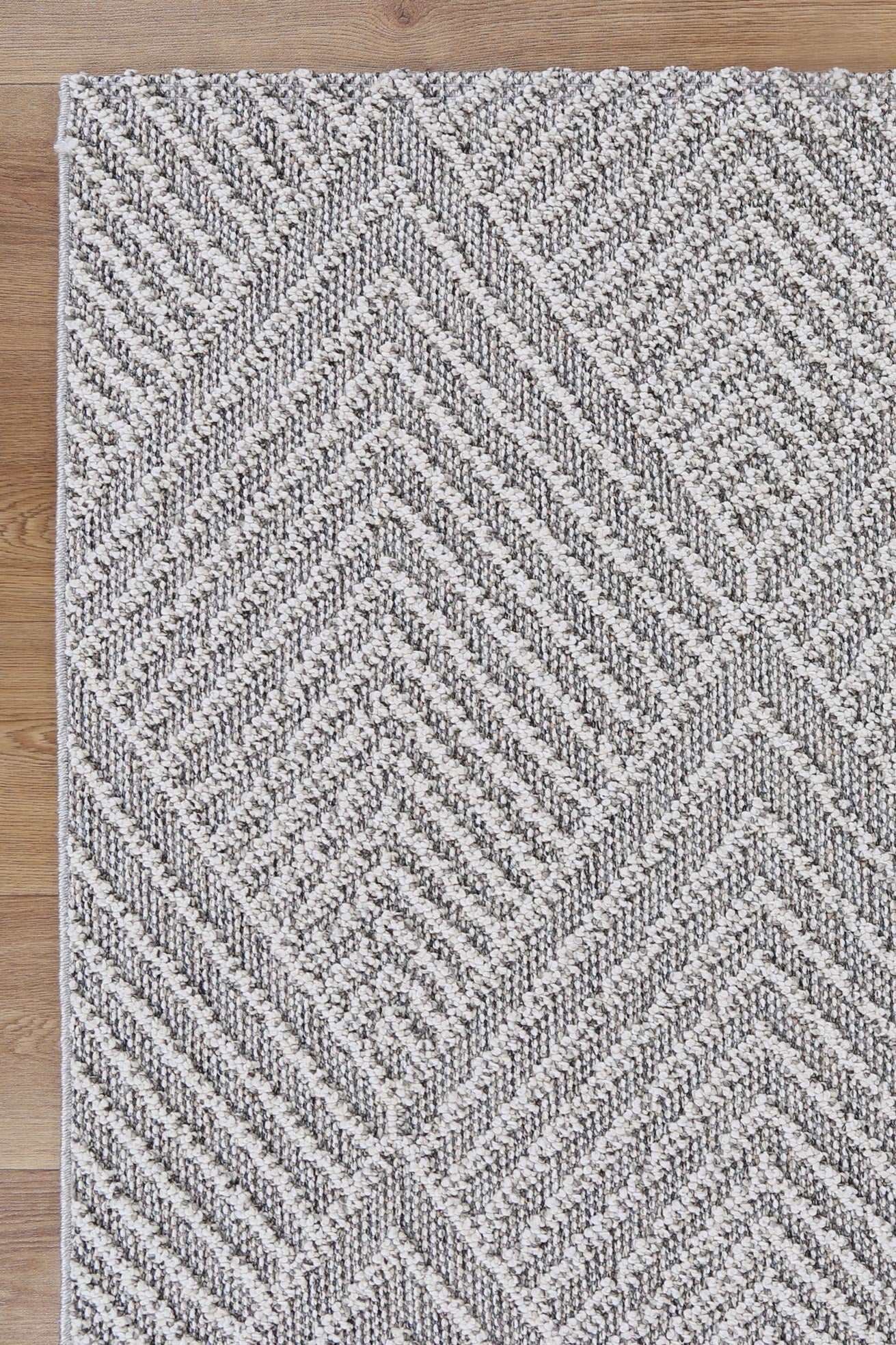 Torrelle Kini Grey Geometric Flatweave Rug