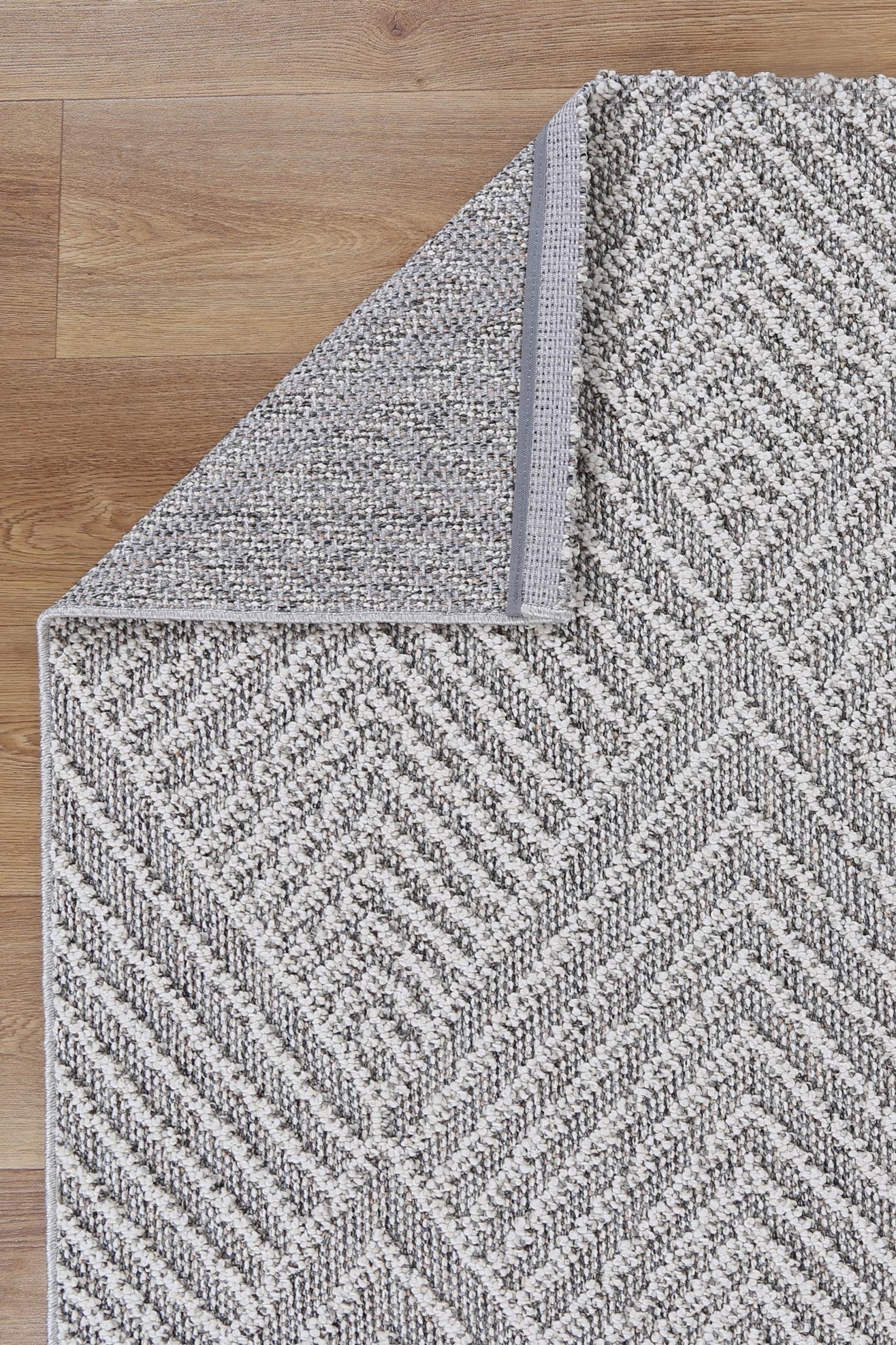 Torrelle Kini Grey Geometric Flatweave Rug