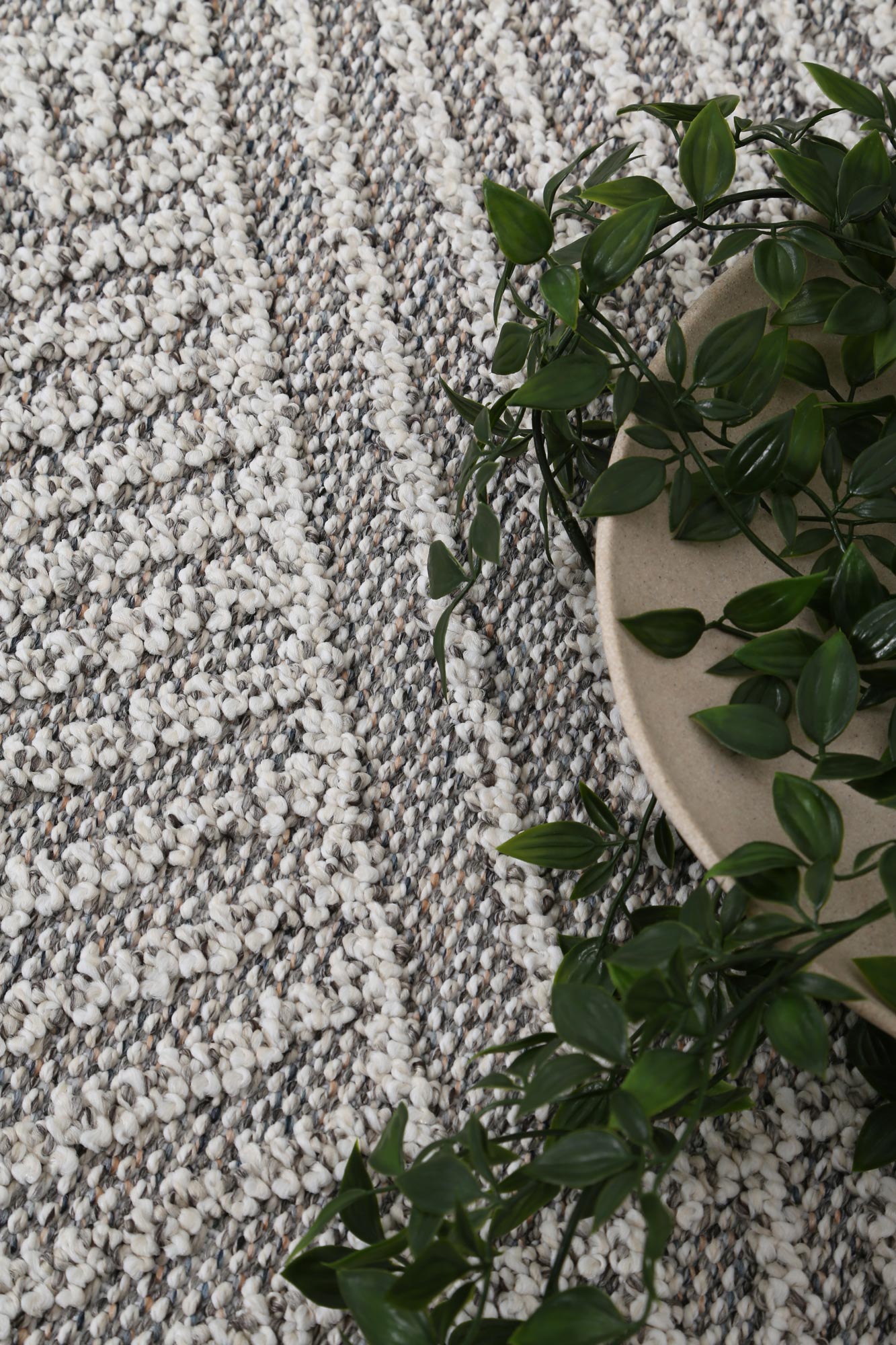 Torrelle Kini Grey Geometric Flatweave Rug