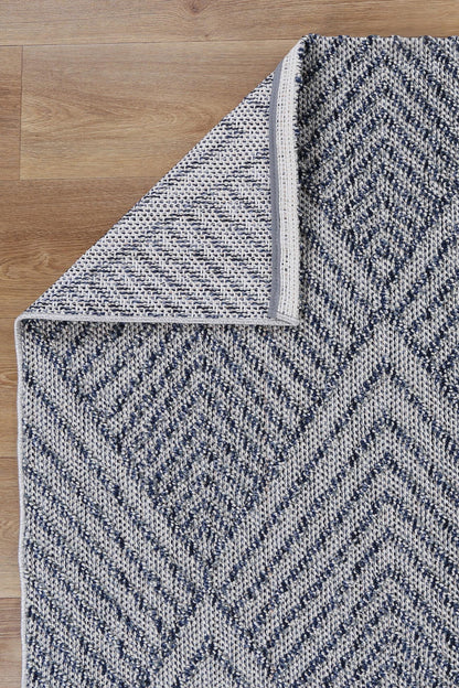 Torrelle Naka Charcoal Geometric Flatweave Rug