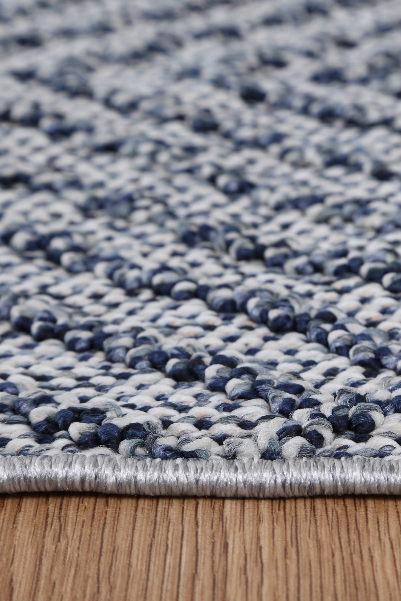 Torrelle Naka Charcoal Geometric Flatweave Rug