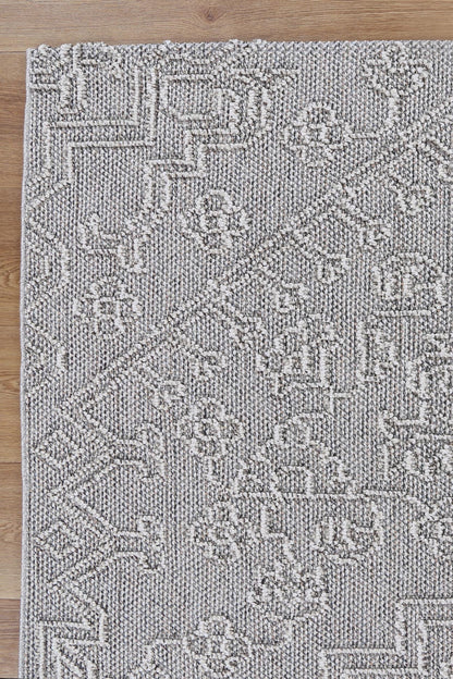 Torrelle Nori Grey Tribal Flatweave Rug
