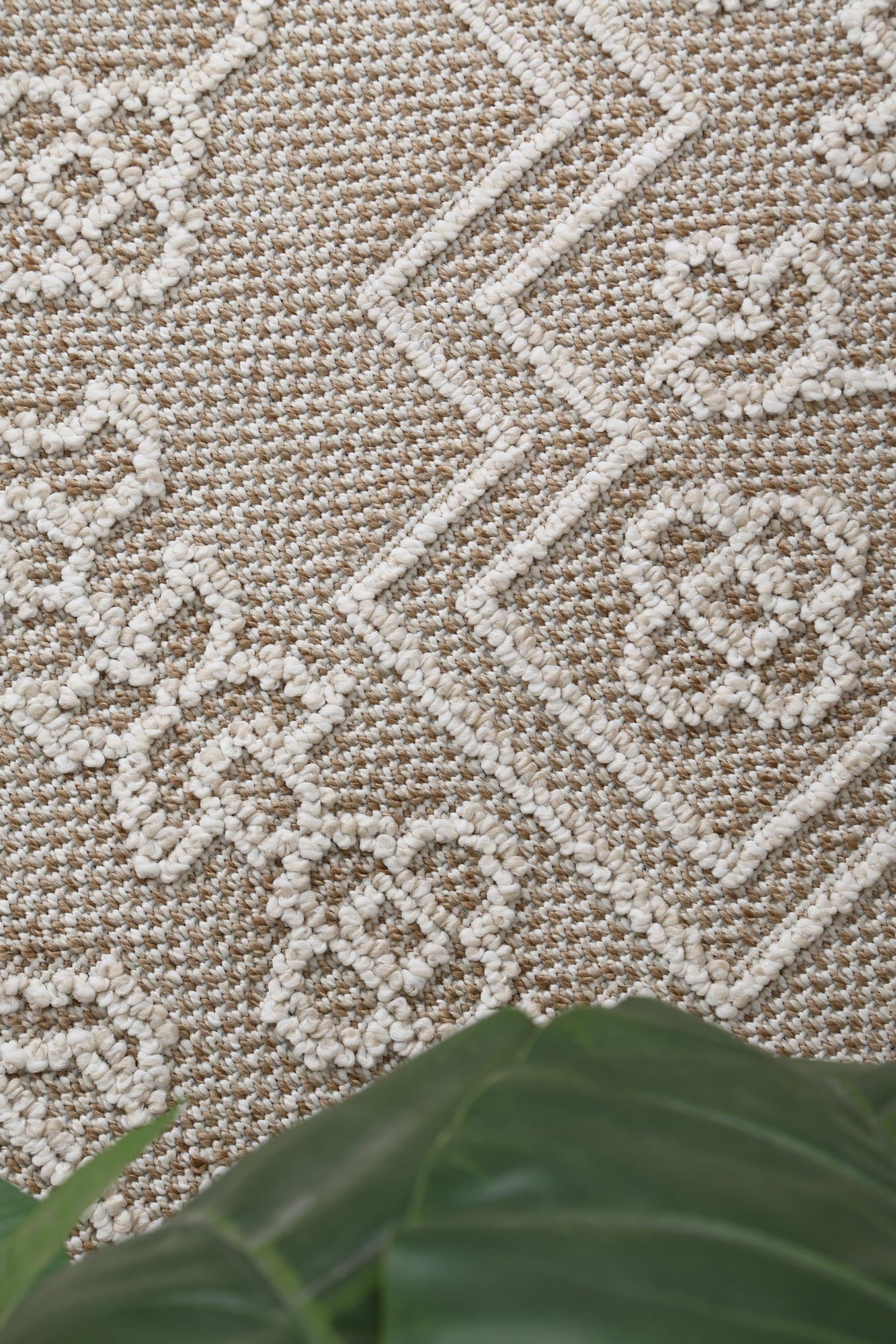 Torrelle Waita Beige Tribal Flatweave Rug