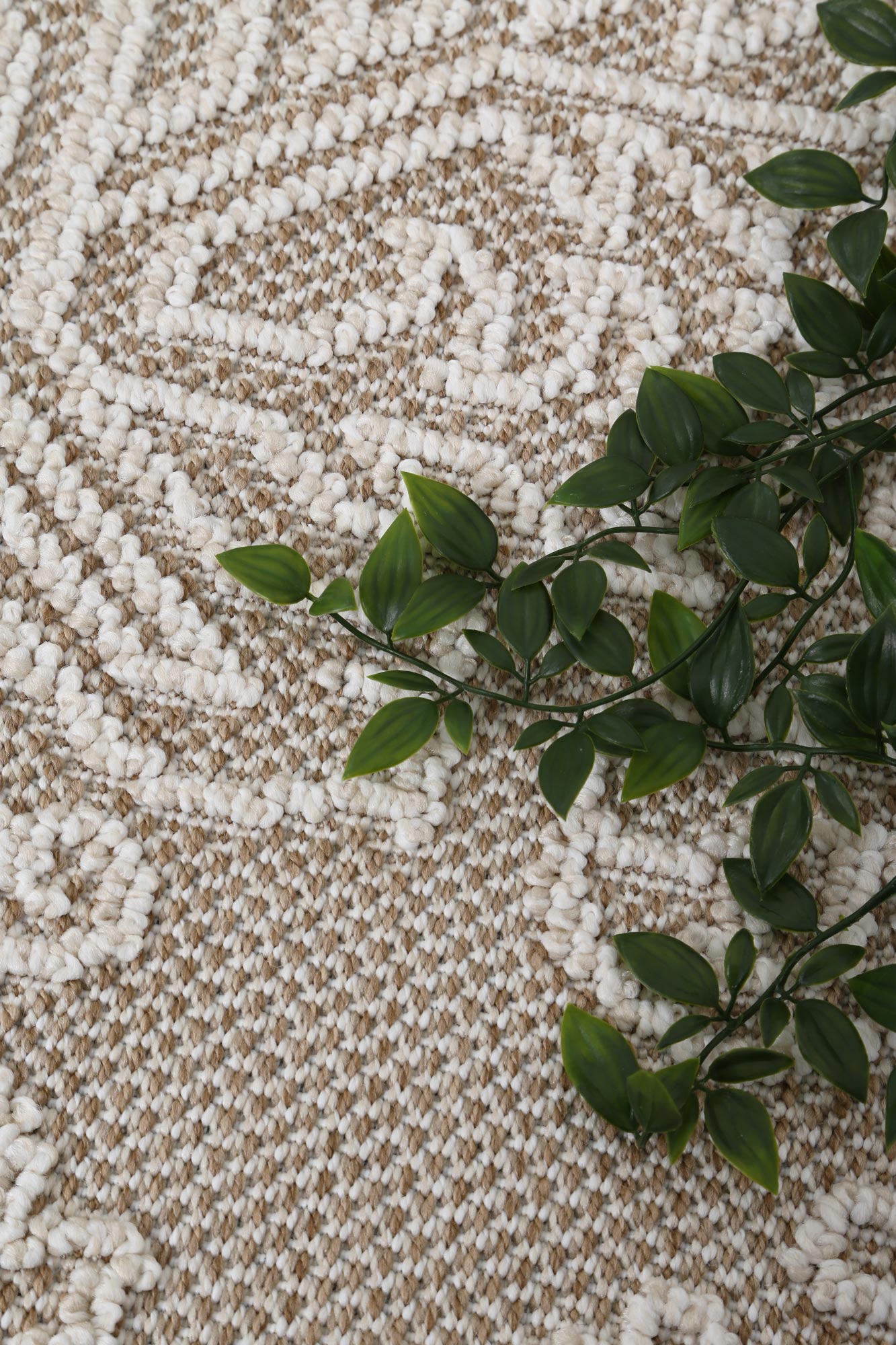 Torrelle Waita Beige Tribal Flatweave Rug