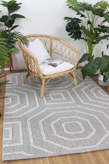 Torrelle Suri Ash Geometric Flatweave Rug