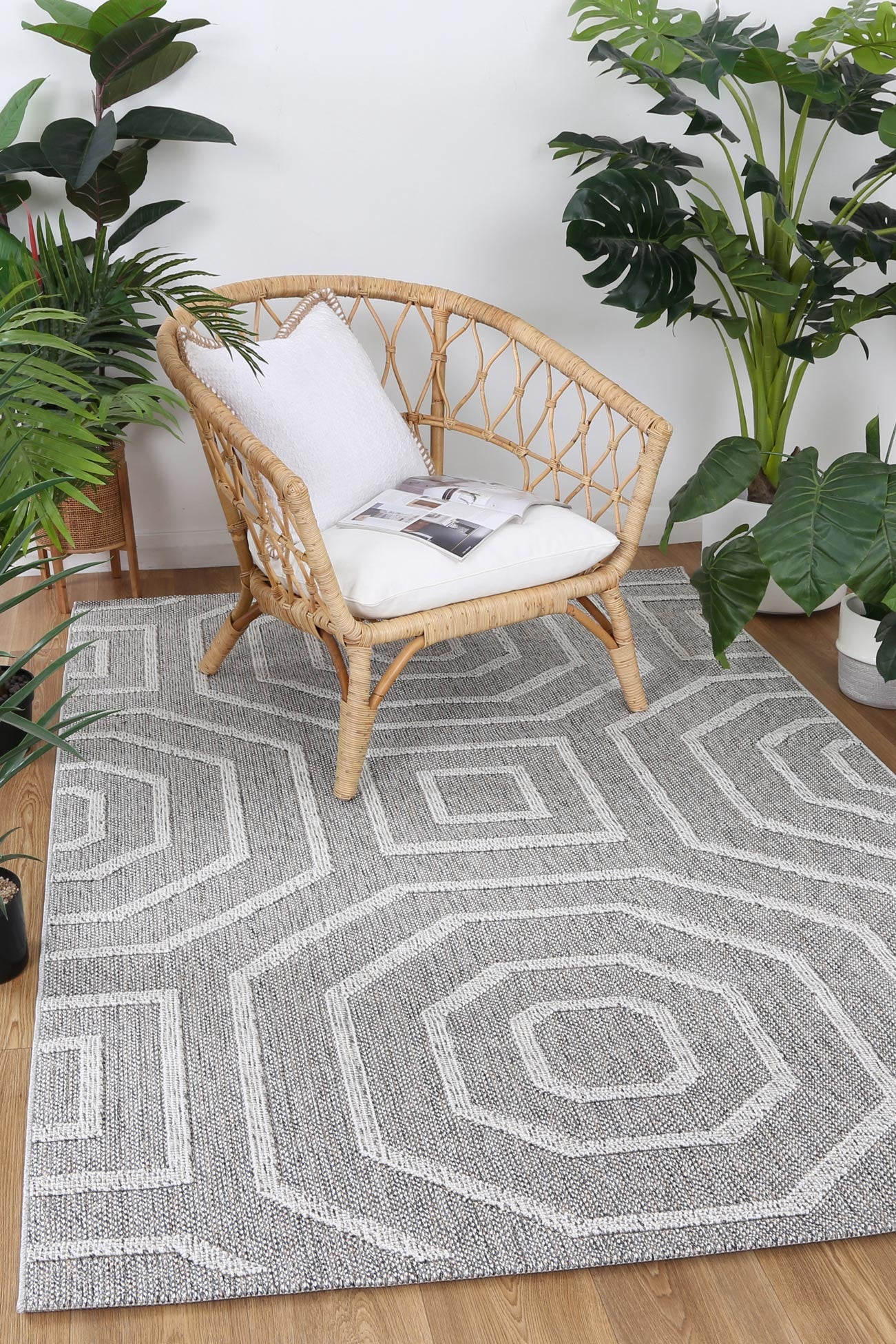 Torrelle Devesi Grey Geometric Flatweave Rug
