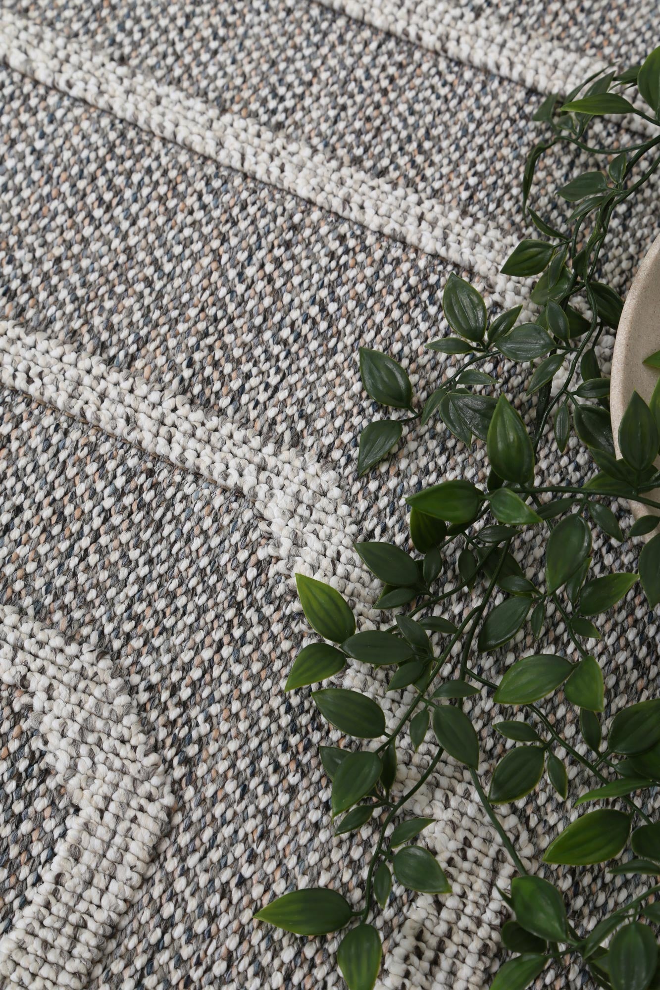 Torrelle Devesi Grey Geometric Flatweave Rug