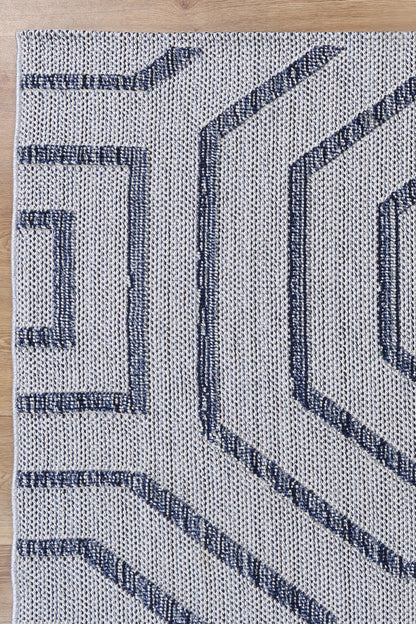 Torrelle Hale Charcoal Geometric Flatweave Rug