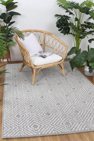 Torrelle Walasi Ash Geometric Flatweave Rug