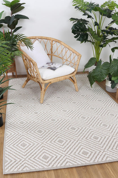 Torrelle Wickham Beige Geometric Flatweave Rug