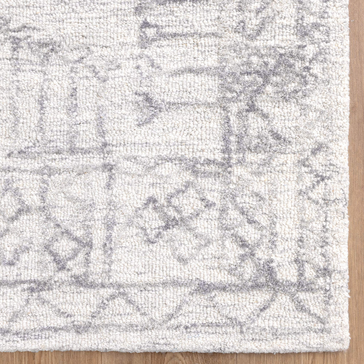 Laurel Orient Ivory Wool Rug