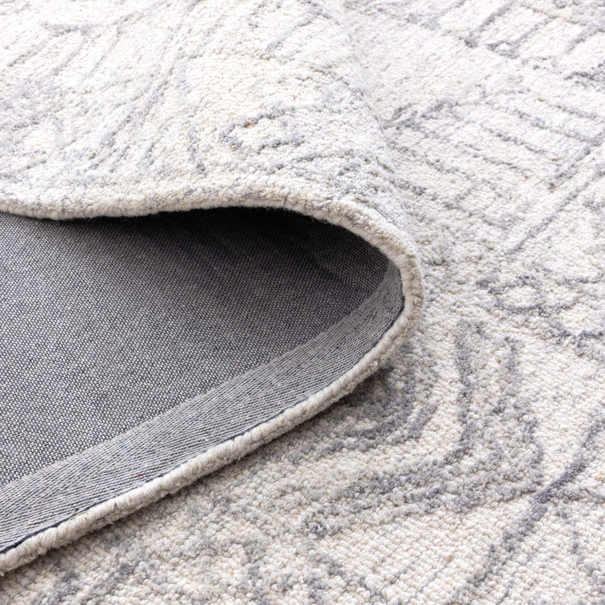 Laurel Orient Ivory Wool Rug